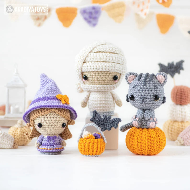 CozyHook™ Crochet patterns(Amigurumi tutorial PDF file) witch scarecrow